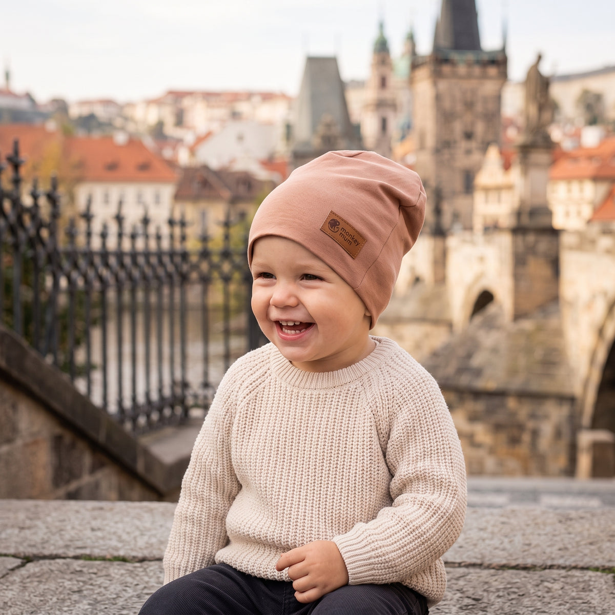 Čiapka Monkey Mum® - Svetlohnedá