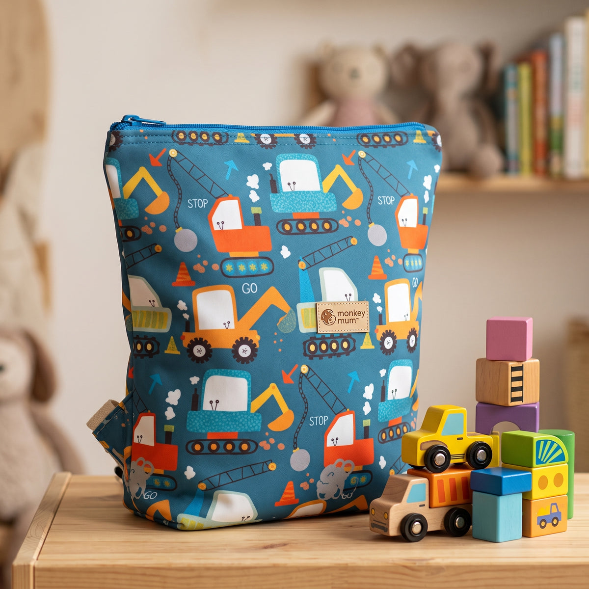 Detský softshellový batôžtek Monkey Mum® - Hravé stavenisko