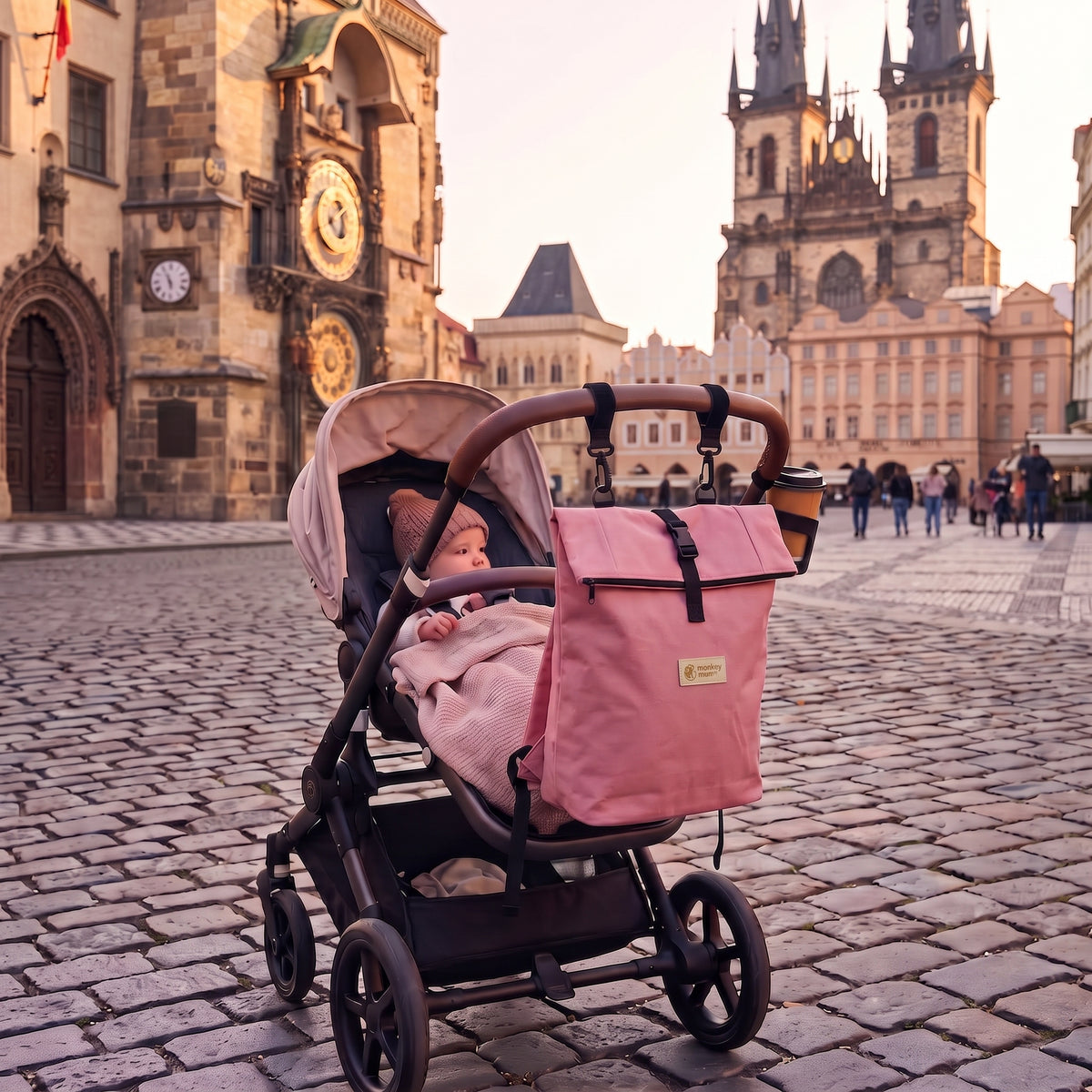Monkey Mum® Softshellový batoh na kočík – Cukrová vata