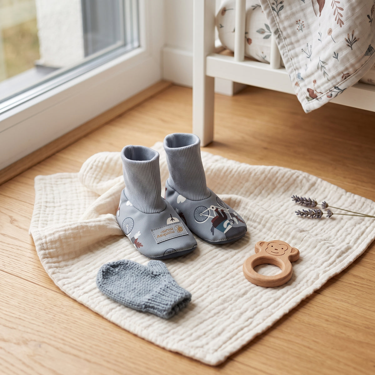 Monkey Mum® Softshellové capáčky s membránou - Vlci na bicykli
