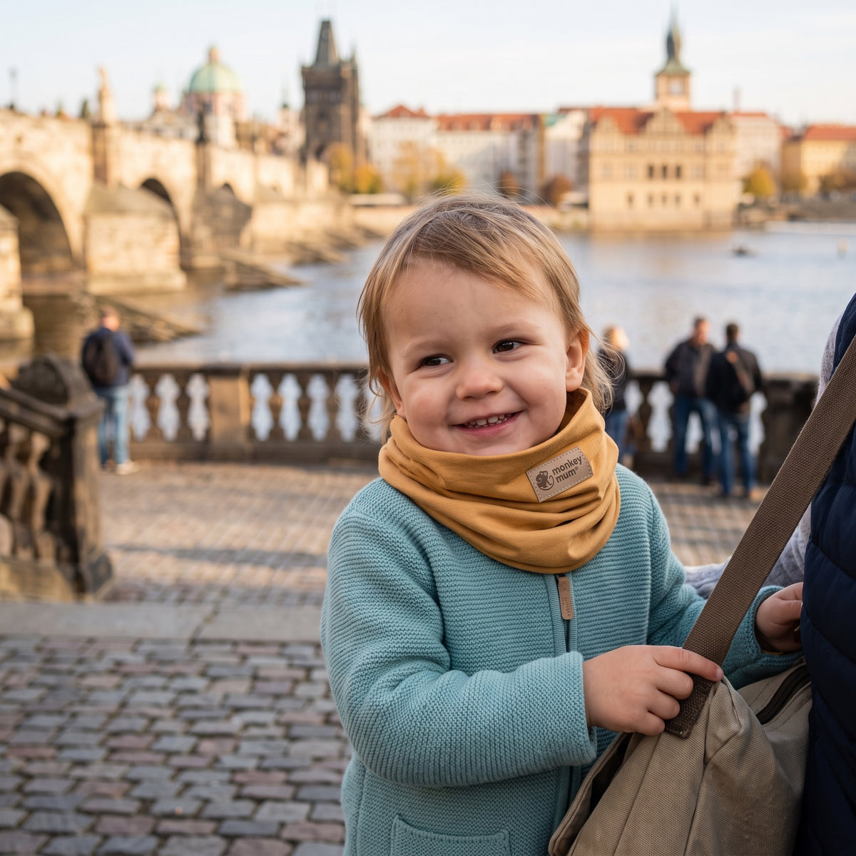 Nákrčník Monkey Mum® - Horčicový